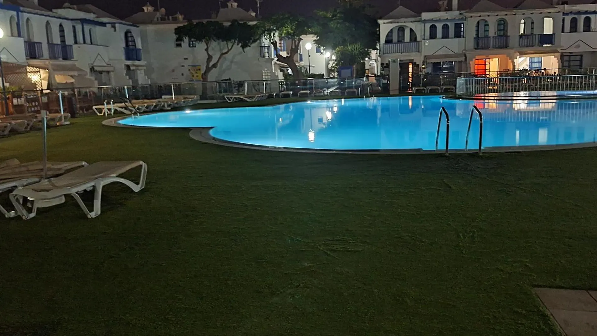 Poolfront Bungalow Playa del Ingles  0*, Playa del Ingles (Gran Canaria)
